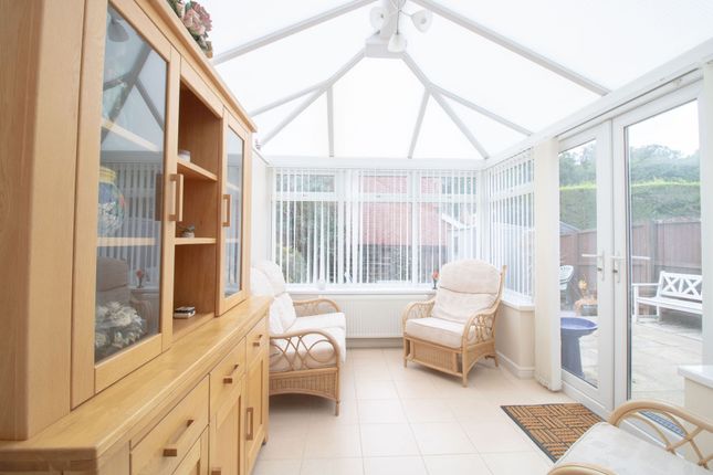 3 Maple Gardens, Newport photo 4