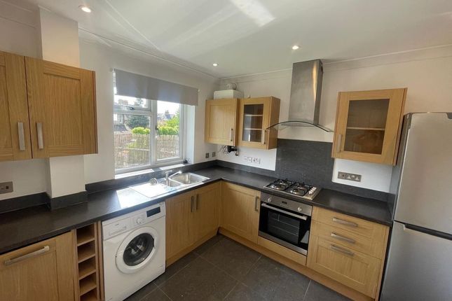 21A, The Parade, Bourne End photo 4