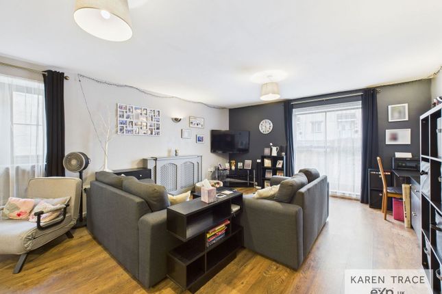 The Old Market House,Apartment 2, Fore Street, Par photo 2