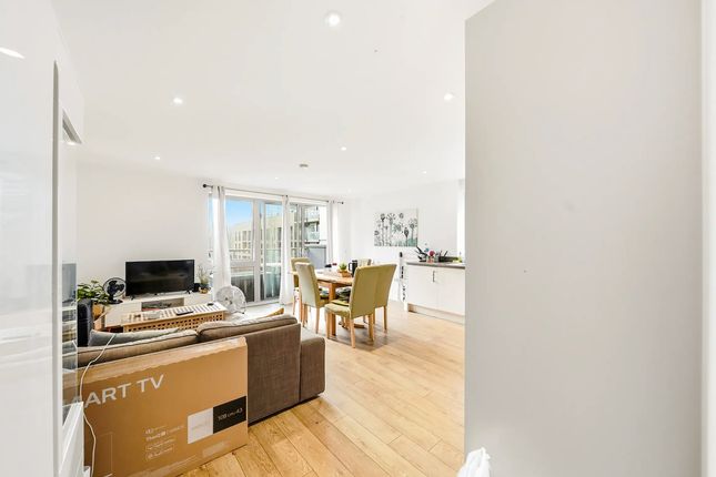 309 Felix Point, Epstein Square, Poplar photo 3
