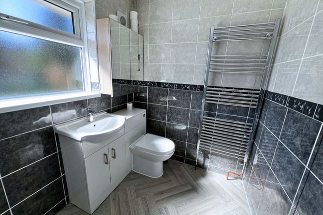 125 Alder Way, Shirebrook, Mansfield photo 3