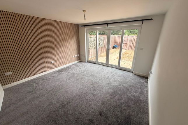10, Clos Cwm Golau, Merthyr Tydfil photo 4