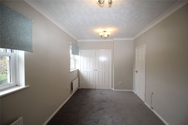 Flat to rent in Campbell Court, Oxford Road