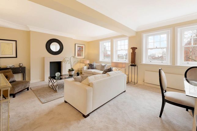Flat to rent in Rutland Court, 21-23 Draycott Place, Chelsea, London