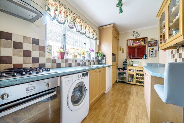 Terraced house for sale in Victoria Avenue, Barnet