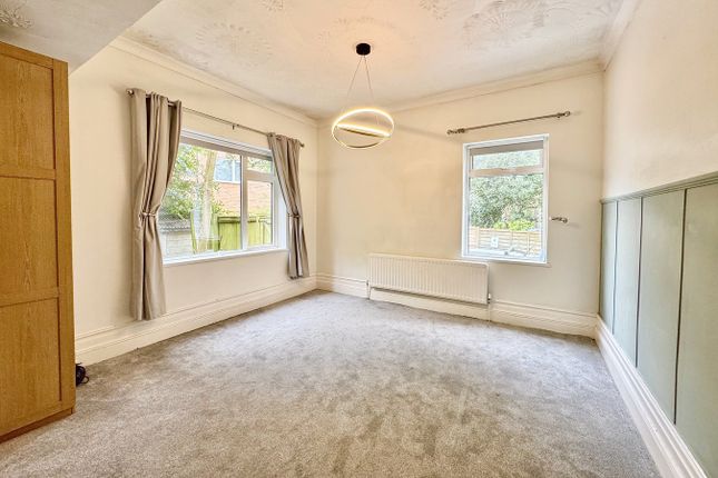 Flat 1, 24 Gardens View, Bournemouth photo 4