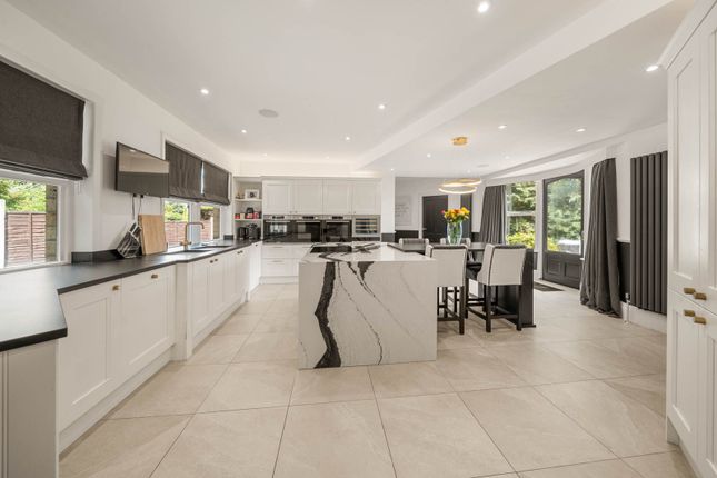 Linden Lea, Kebroyd Mount, Sowerby Bridge photo 4