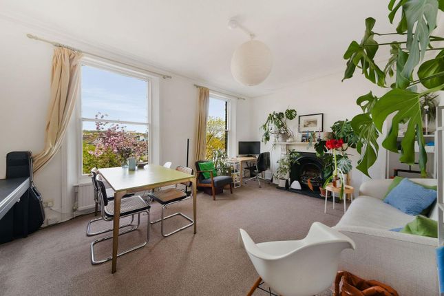 Flat for sale in Corinne Road, London