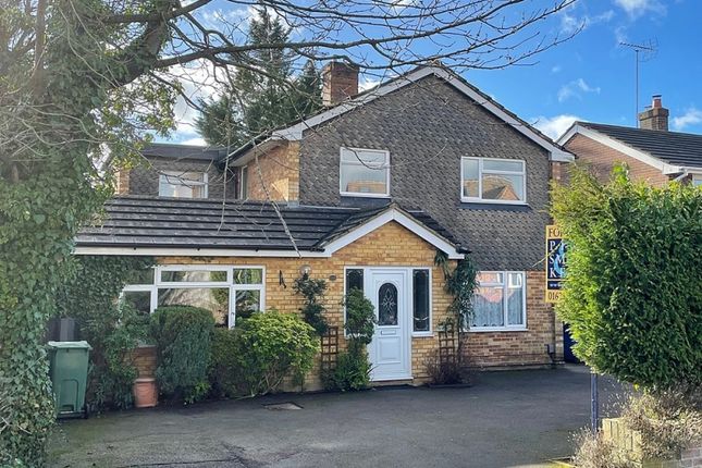 Thumbnail Detached house to rent in Lees Close, Maidenhead
