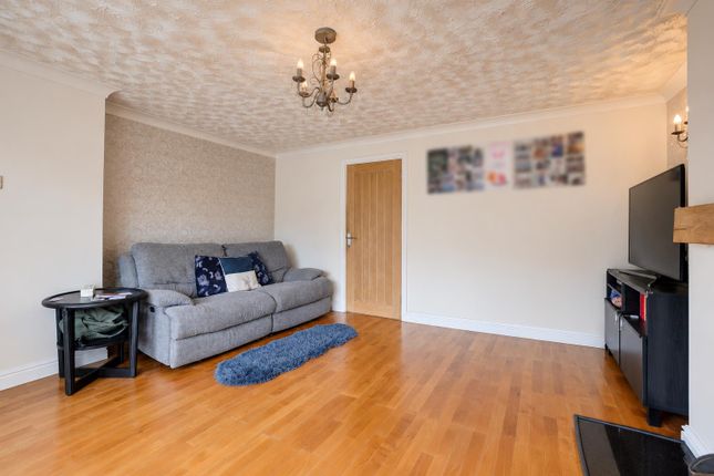 38, Stanesby Rise, Nottingham photo 4