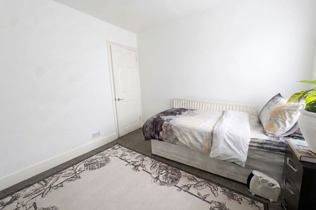 9, Longfellow Road, Kent photo 5