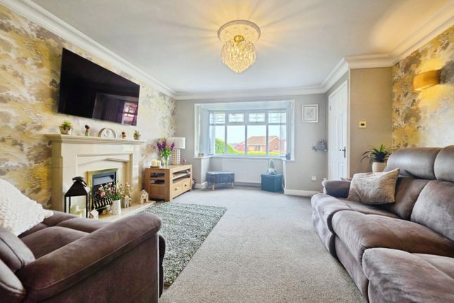24, Drumburn Close, Packmoor photo 3