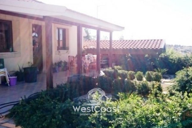 Bungalow for sale in Choletria, Paphos, Cyprus