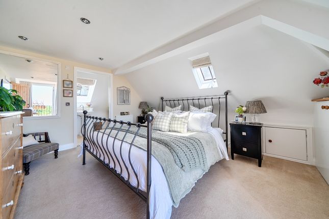 September Cottage, Upper Gatton, Reigate photo 4