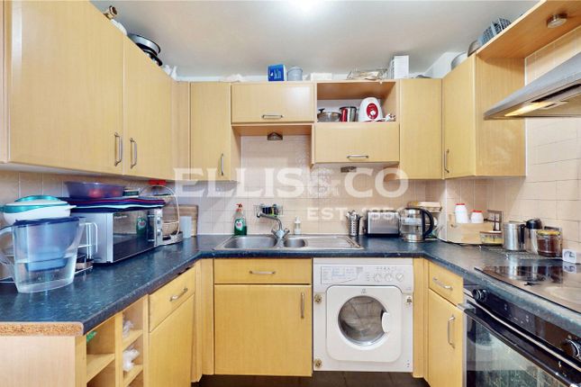 24, Imperial Court, Wembley photo 3
