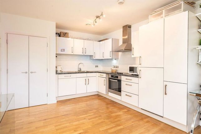 Flat 12, Dawkins Court, 2, Garland Close, London photo 3
