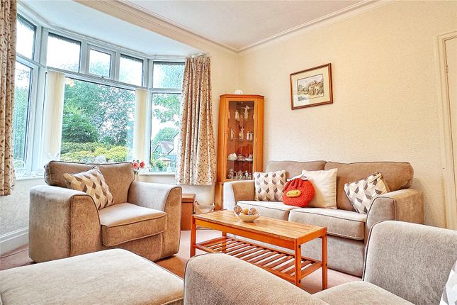 20, Lyndhurst Avenue, Greater Manchester photo 4