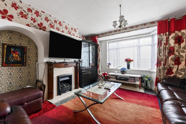12, Orchard Avenue, Feltham photo 5