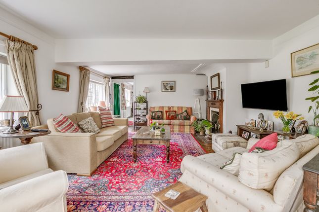 Innisfree, 14, Bury Lane, Datchworth photo 4