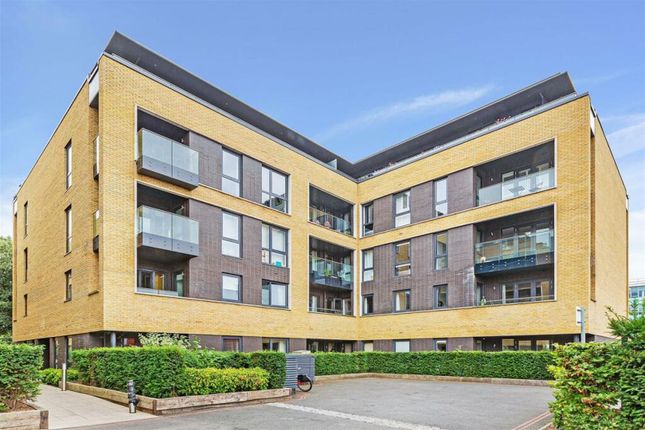 Thumbnail Flat for sale in 34 Pipit Drive, London