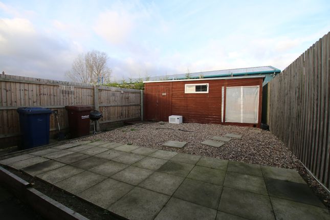 5, Grenadiers Drive, Chatteris photo 4