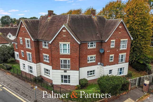 2-bed flat on King Edward Court, Chelmsford, £220,000