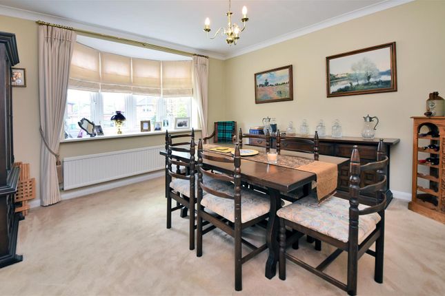 44, Church Meadow, Surbiton photo 4