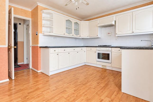 148, Beechings Way, Gillingham photo 4