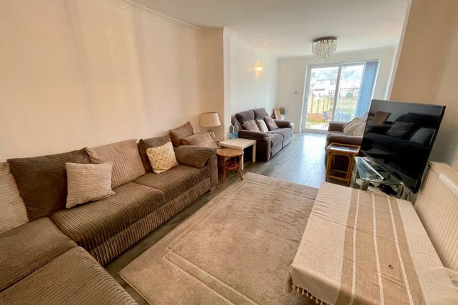26, St. Mildreds Avenue, Luton photo 3