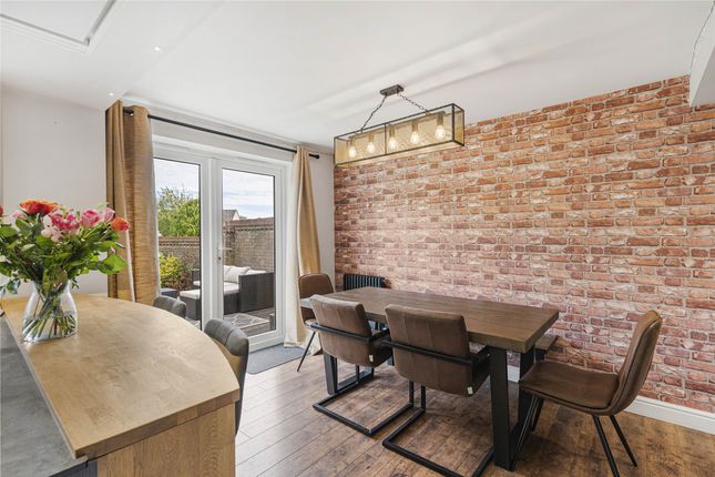 6, Oxlip Leyes, Bicester photo 4