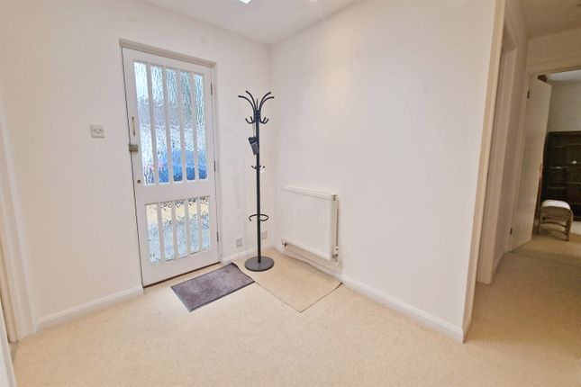157, Las Palmas, Middleton Road, Bognor Regis photo 2