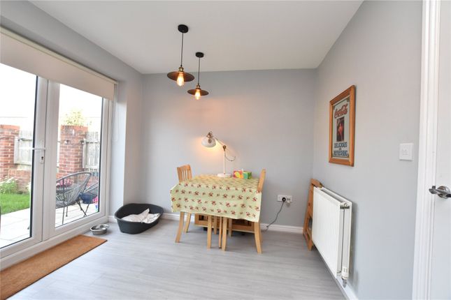 57, Woodlands Way, Leeds photo 4