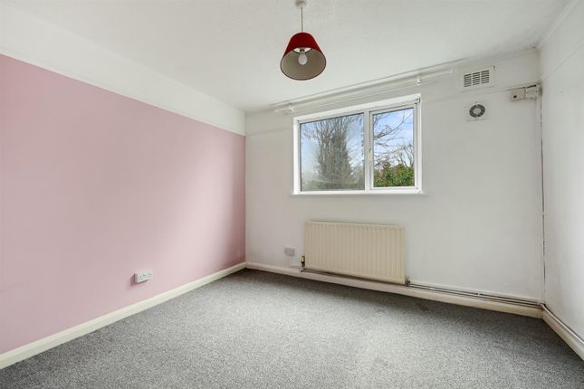 12 Carey Court, Gravel Hill Close, Bexleyheath photo 4