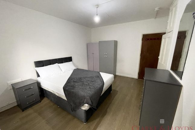Thumbnail Room to rent in Roman Road, London