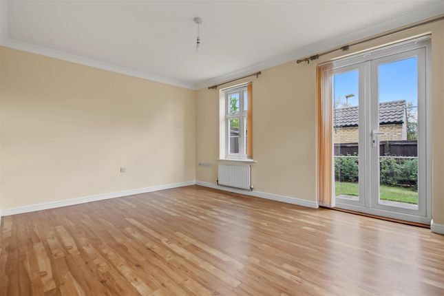 2, Morley Drive, Ely photo 4