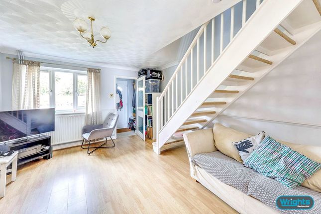 10, Mead Court, Trowbridge photo 2