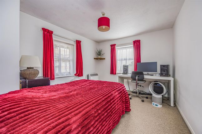 Flat 11, St. Marys House, St. Marys Road, Portsmouth photo 4