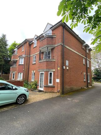 Thumbnail Flat to rent in Wellington Road, Bournemouth
