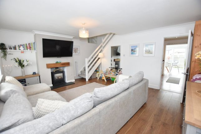 15, Valley Gardens, Redruth photo 4