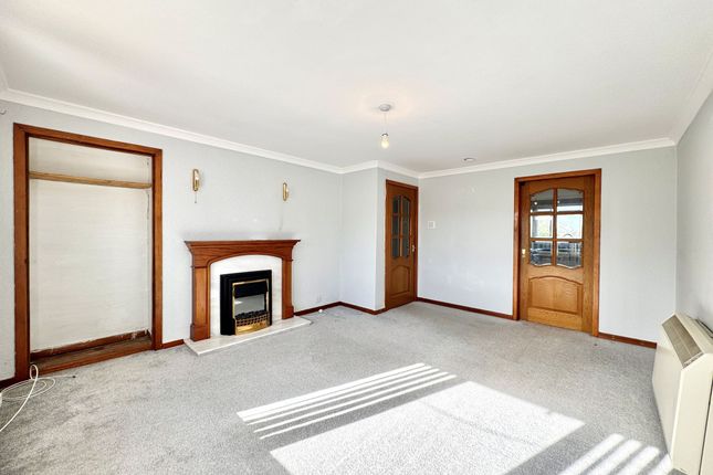 7d Callendar Place, Ayr photo 3