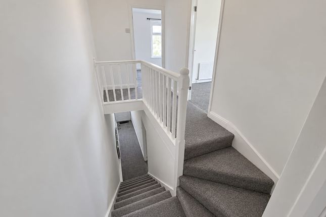 3 Richmond St, Neath photo 5