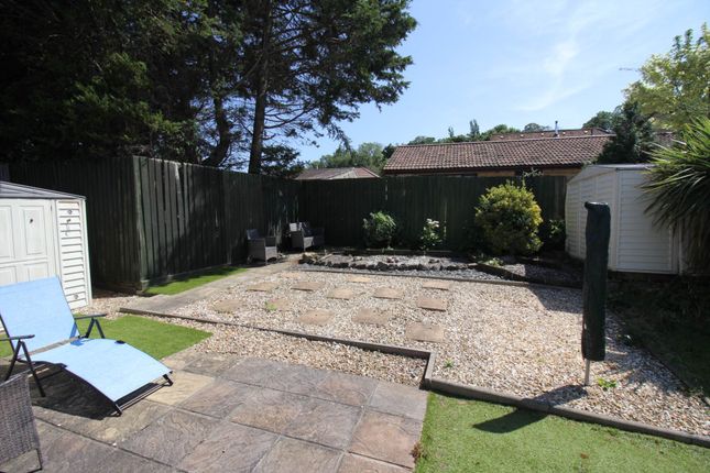 15, Manor Park, Weston-super-Mare photo 2