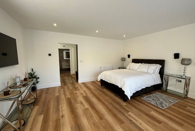 Lake Lodge, Woodbury Salterton Devon, Exeter photo 5