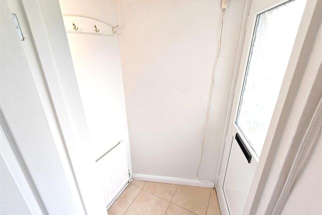 46, Landseer Court, Corby photo 2