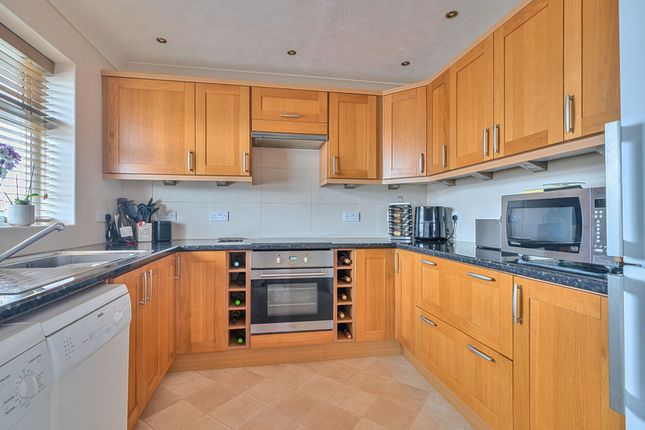 65 Markfield, Bognor Regis photo 2