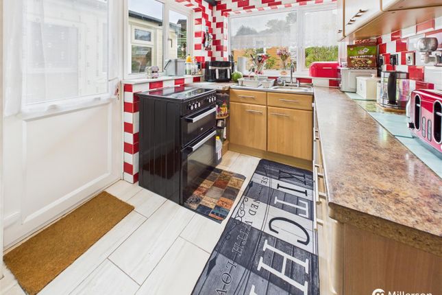 10, Blights Row, Redruth photo 4