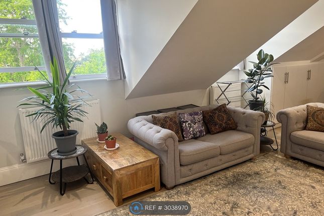 Flat, The Avenue, Surbiton photo 5