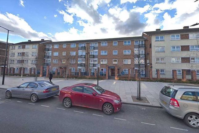 Thumbnail Flat to rent in The Birches, Station Road, London