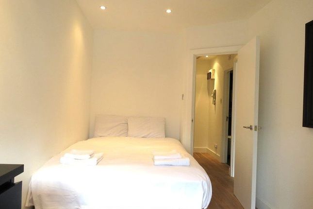 Room to rent in Cheshire Street, London