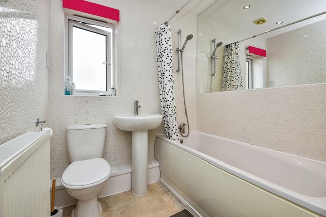21 Egret House,, Mears Beck Close, Morecambe photo 4